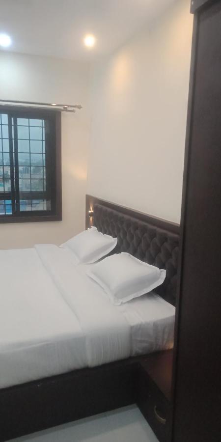 M G Residency Hotel Chikmagalūr Exterior foto