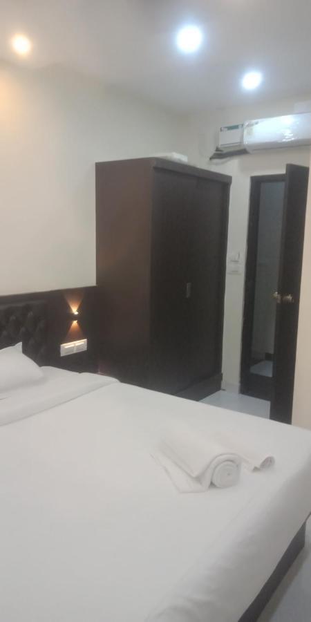 M G Residency Hotel Chikmagalūr Exterior foto