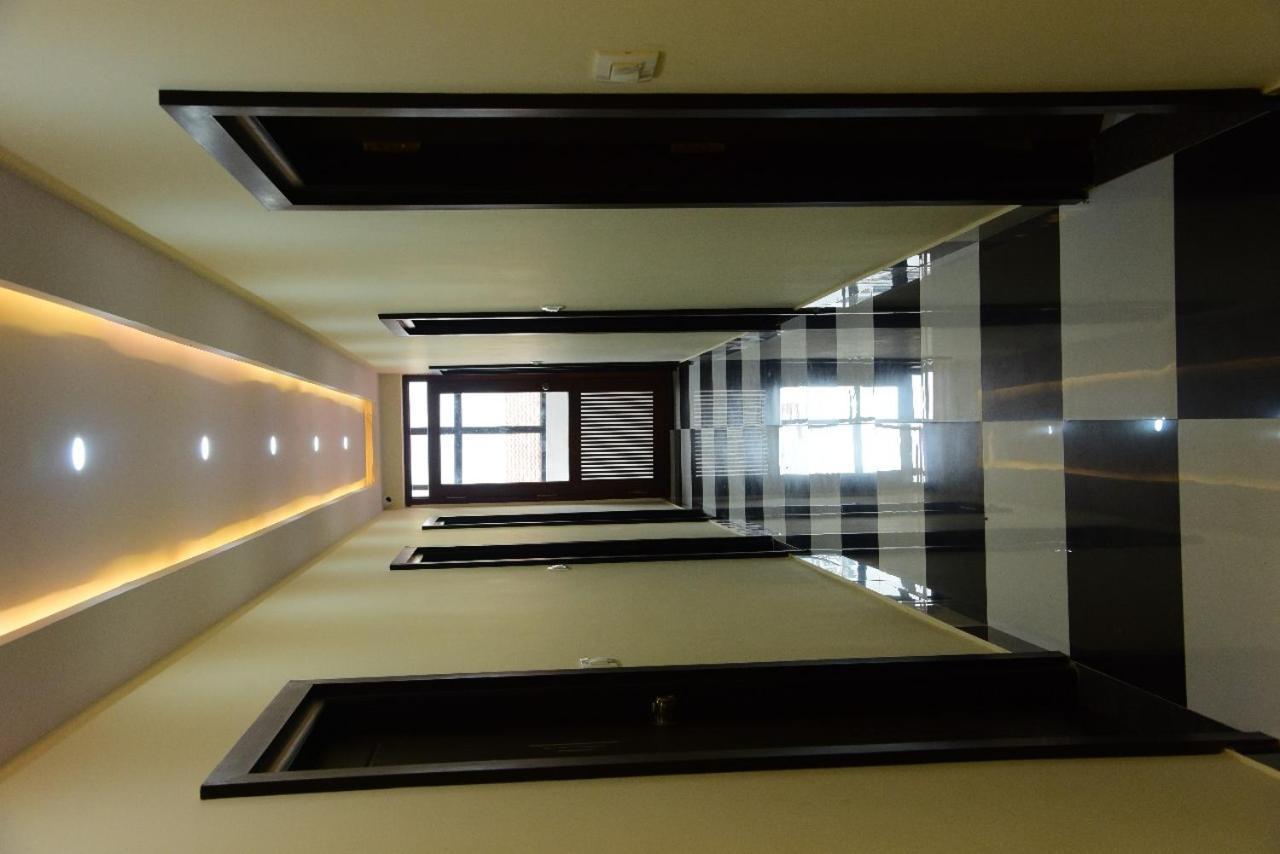 M G Residency Hotel Chikmagalūr Exterior foto